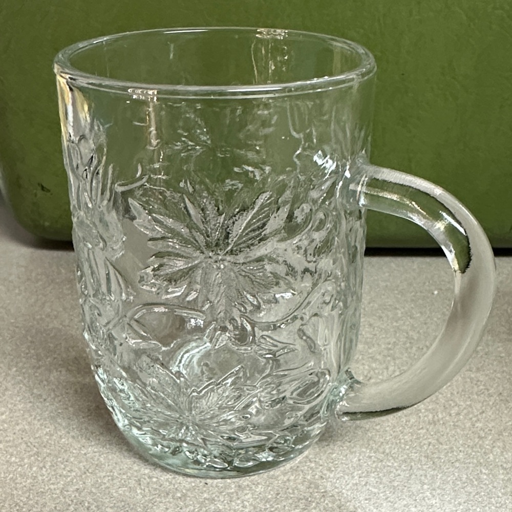 Princess House Clear Glass Leaf Mugs - Picture 5 of 11